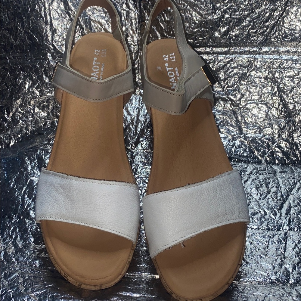 Naot Women’s White and Beige Leather Slingback Sandals